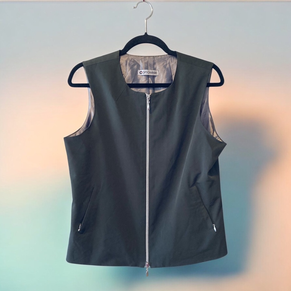 Option Elle Dark Grey/Green Zip-Up Vest